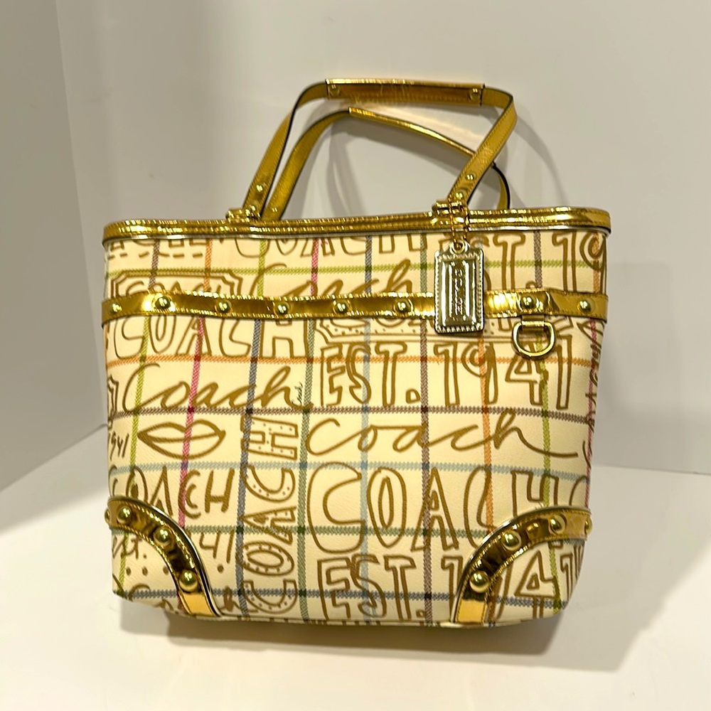 Coach Lady's Handbag